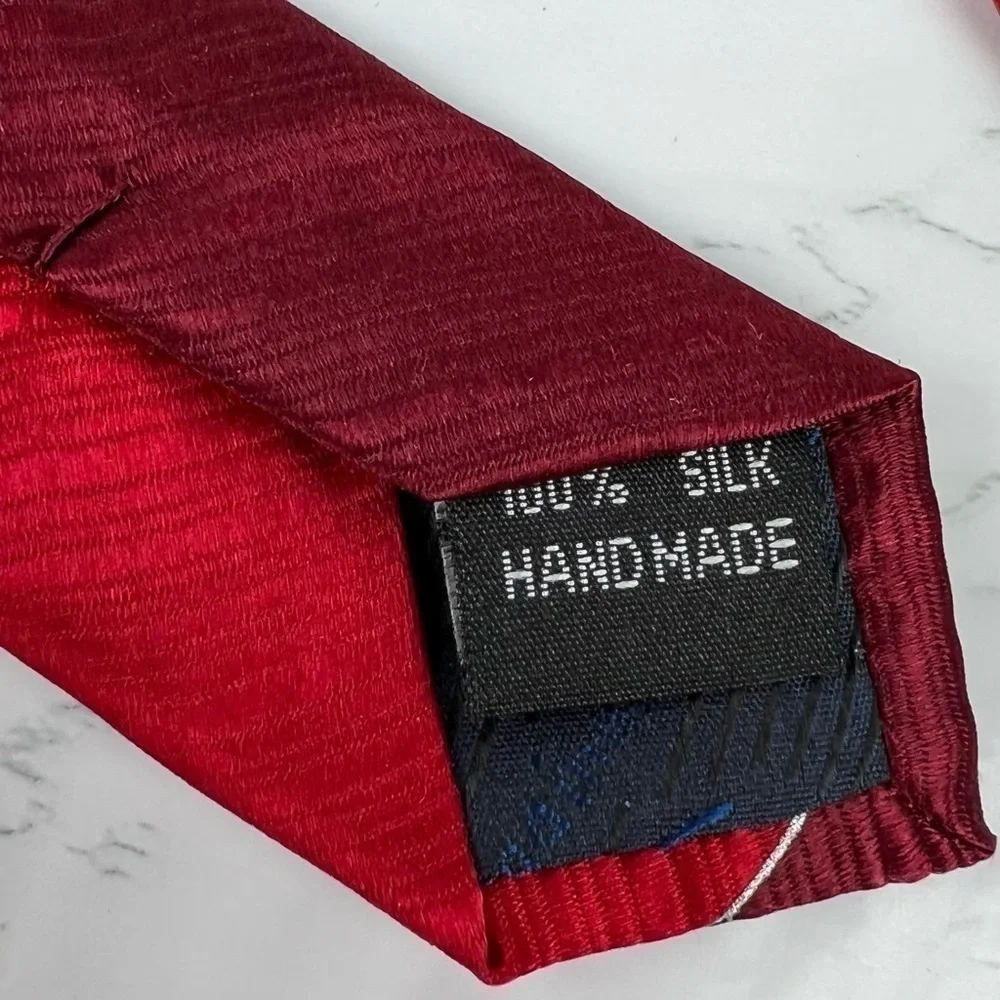 Galo Cassini 100% Silk Neck Tie Red Gray Black Swirl Pattern VTG Vintage